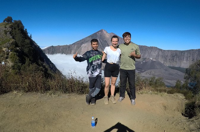 Rinjani Trekking 1 day Trek To the rim via senaru 2,642m - Food, Porters, and Comfort on a Hard Day
