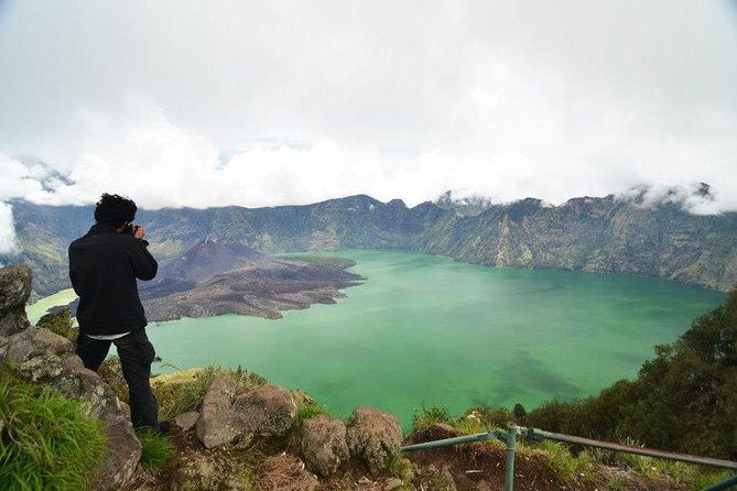 Rinjani Trekking 3D2N Summit - Full Trail - Arrival in Senaru and the waterfall option