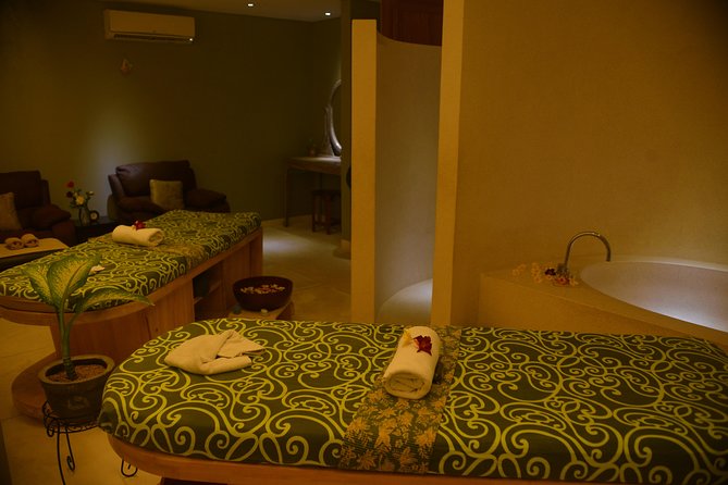 Seminyak 4-Hour Spa Treatment with Hotel or Airport Transfer - The aromatherapy foot bath and 30-minute foot massage
