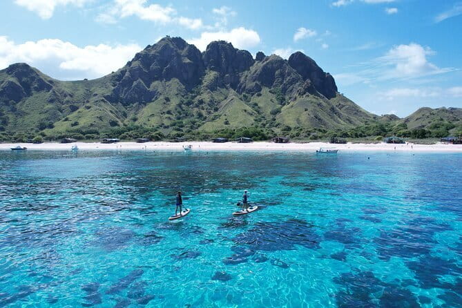 Shared Trip Sailing Komodo 3D2N - Day two: Padar’s famous view and Komodo dragons