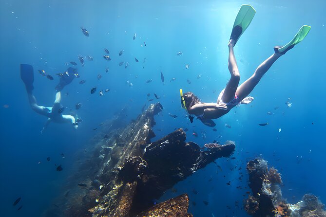 Snorkeling in Blue Lagoon Padang Bai Bali : Snorkel in the clear blue waters - Lunch After the Reef