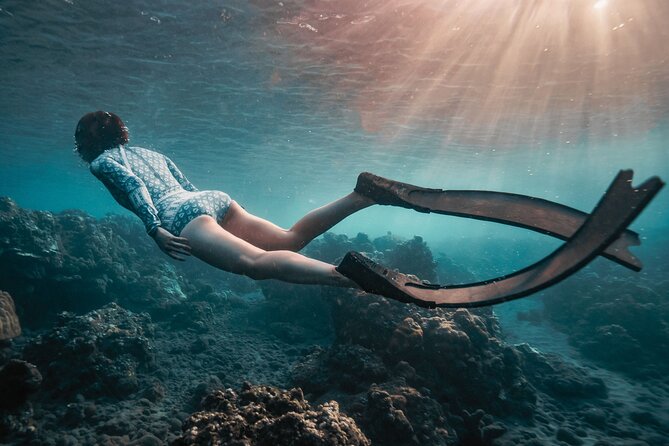Snorkeling Manta Rays, Land Tour Tembeling Pool & Kelingking - Lunch at El Moon Penida breaks up the water time