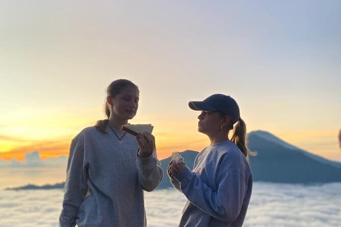 Sunrise Hike + Breakfast with Local Guide & Hotel Pickup - Why Mount Batur works so well at sunrise