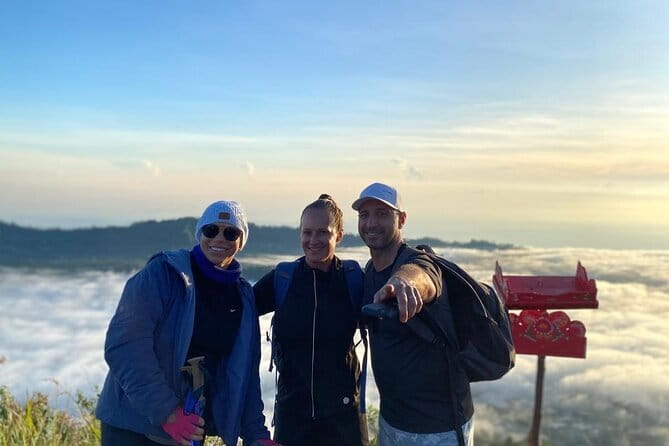 Sunrise Hike + Breakfast with Local Guide & Hotel Pickup - The early pickup from Ubud