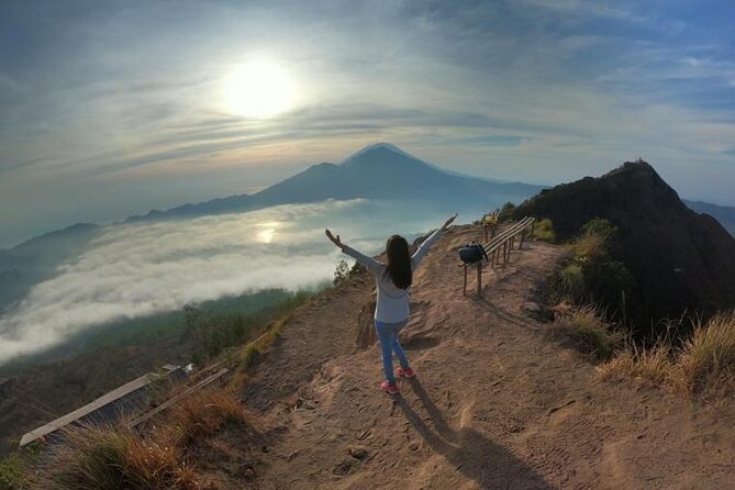 Sunrise Hike Mount Batur + Hotspring - The first pancake and coffee stop