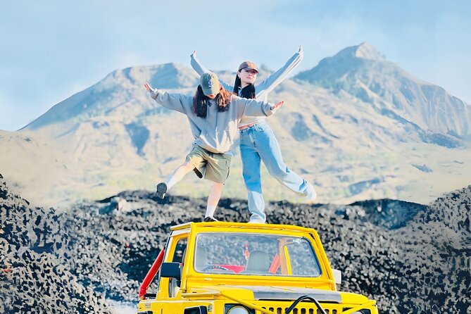 Sunrise Jeep Tour Mount Batur Kintamani Bali - Changing vehicles at Toya Bungkah