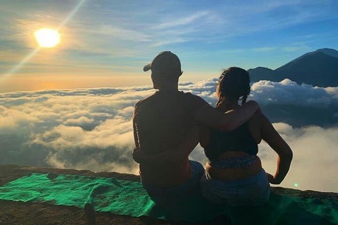 Sunrise mount batur trecking all inclusive - Breakfast on the mountain