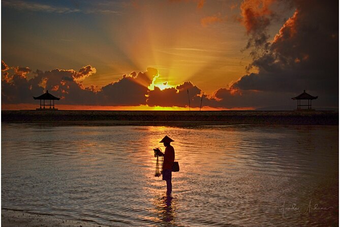 Sunrise With Fisherman Shot Tour in Bali - Rendang Rock Village and the rice fields