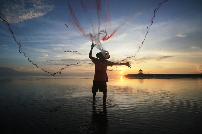 Sunrise With Fisherman Shot Tour in Bali - Sanur Beach: fishing nets in the first light