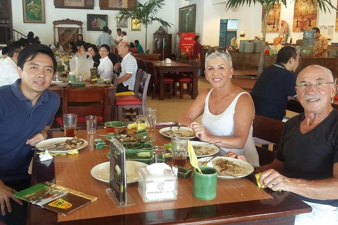 Surabaya Private Tour - Hotel Majapahit brings colonial-era atmosphere