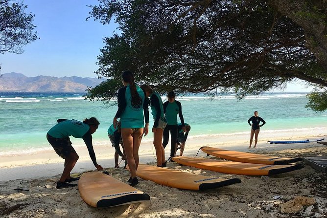 Surf Lesson Gili Trawangan - Instruction for beginners, intermediate surfers, and advanced riders