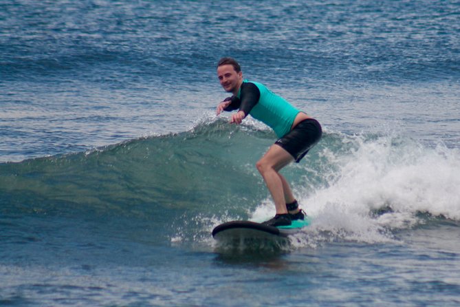 Surf Lesson Gili Trawangan - Tide changes, safety, and the island schedule