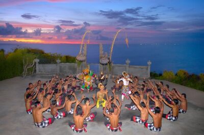 Tanah Lot and Uluwatu Temple Tour – Bali Full Day Sightseeing Tours