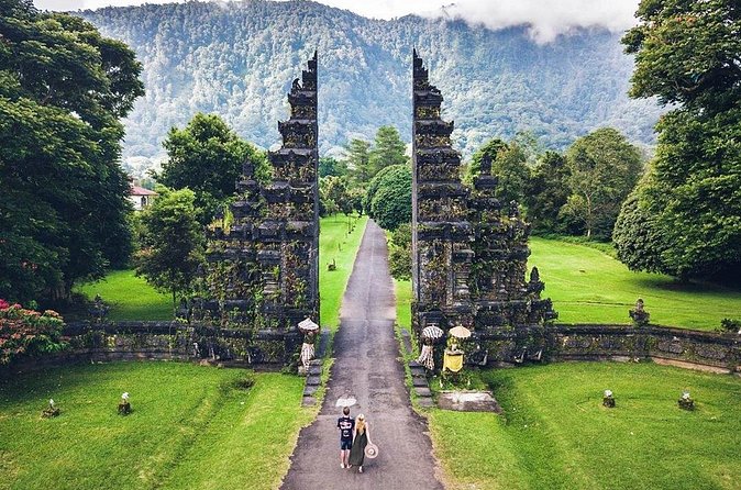 Tanah Lot - Jatiluwih (UNESCO) - Bedugul and Ulun Danu Temple Tour - Wanagiri Hidden Hills: views built for the camera