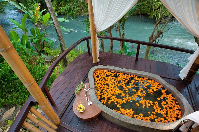 Tanah Lot Sunset and Spa Tour from Bali - Why This Evening Tour Works