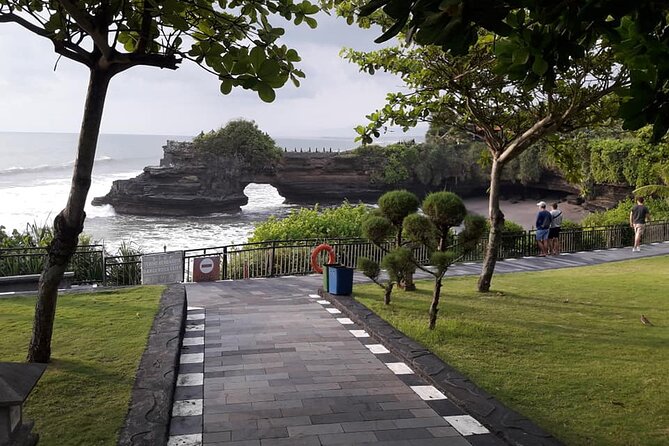 Tanah Lot Tour & North Bali Tour : All-Inclusive Best Experience - What the Guide Can Add to the Day