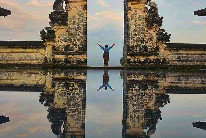 The Gates of Heaven Lempuyang Tours All Inclusive - The guides can shape the day