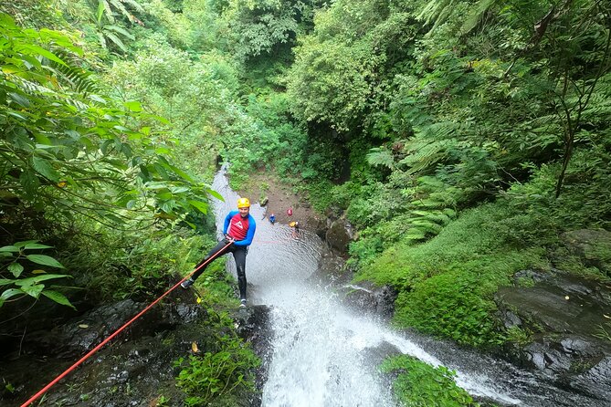 The Natural Canyoning in Alam Canyon - Breakfast, equipment, and the first safety check