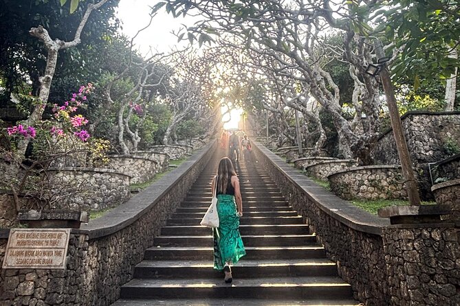 The Uluwatu Tour - Guides, Vehicles, and Flexibility