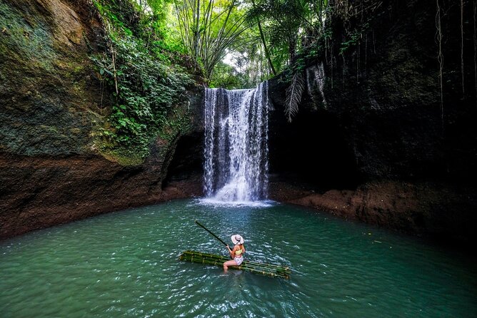 Top Bali Waterfalls: Suwat, Kanto Lampoe, Tibumana Waterfall - Suwat Waterfall: the best place to get wet