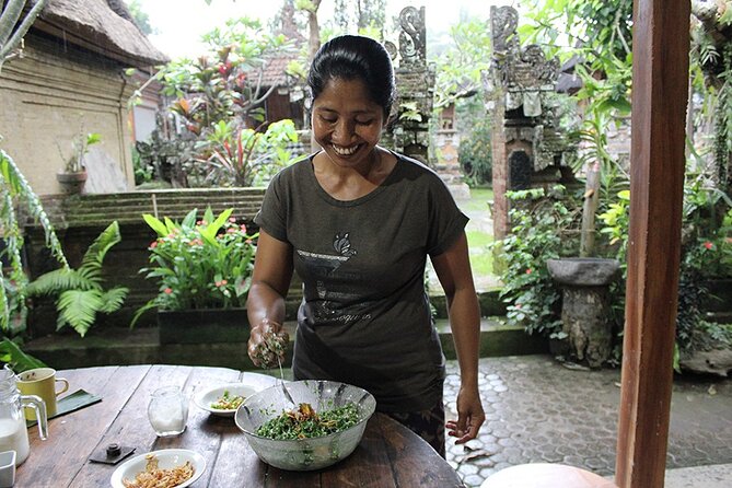 Traditional Balinese Meal in Ubud in Dewa's Family Village Home - Who will enjoy this experience most?