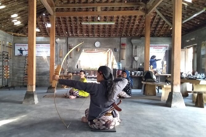 Traditional Javanese Archery Class - The first few minutes: a cultural introduction