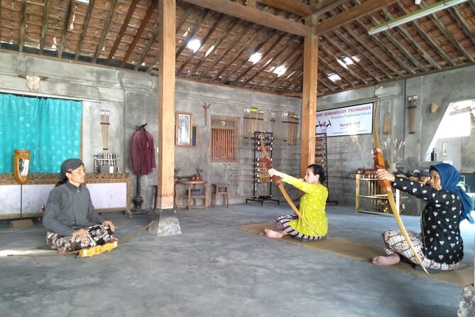 Traditional Javanese Archery Class - Meeting at Pendhapa Jemparingan Cageran