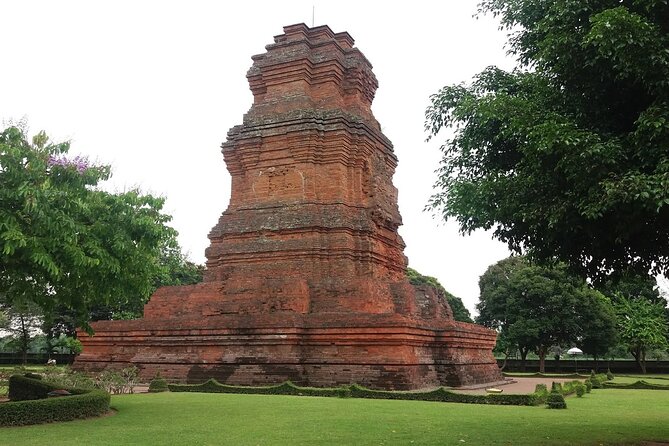 Trowulan Tour Ruin of Majapahit Kingdom from Surabaya - Tikus Temple and the story behind its name