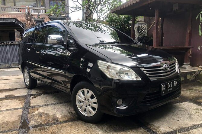Ubud Airport Transfer Private All Inclusive - The airport meeting point and first few minutes