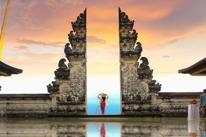 Ubud All-Inclusive Tour with Swing and Lunch - Lunch at D Alas Warung Restaurant