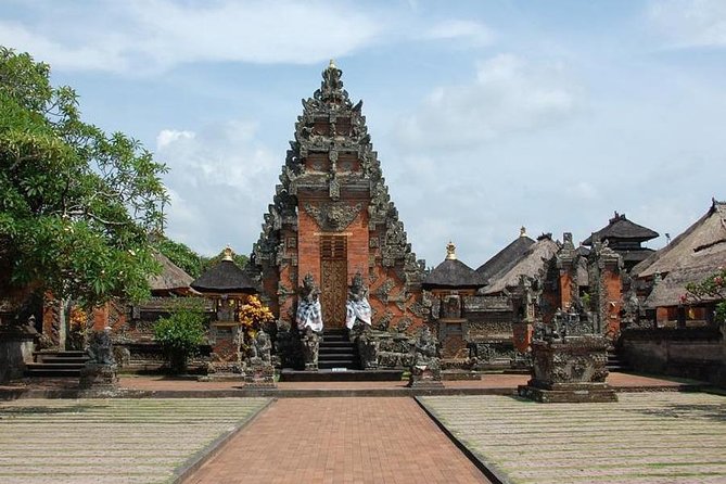 Ubud Combine Mount Batur Kintamani Tour - Sukawati, Batuan, and Celuk: art with a shopping angle