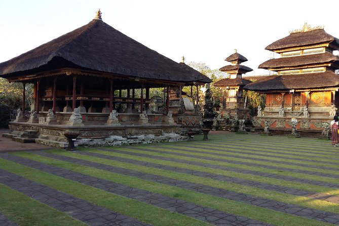 Ubud Cultural Day Tour: A Day for Balinese Cultural Experience - Seeing craft work in Celuk and nearby villages