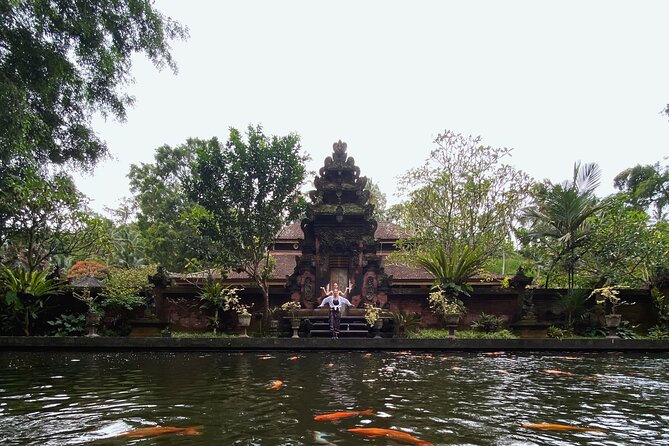Ubud Day Tour - Private Ubud Tour Guide - Best Of Ubud Tour - A stop at Segara Windhu Coffee Plantation