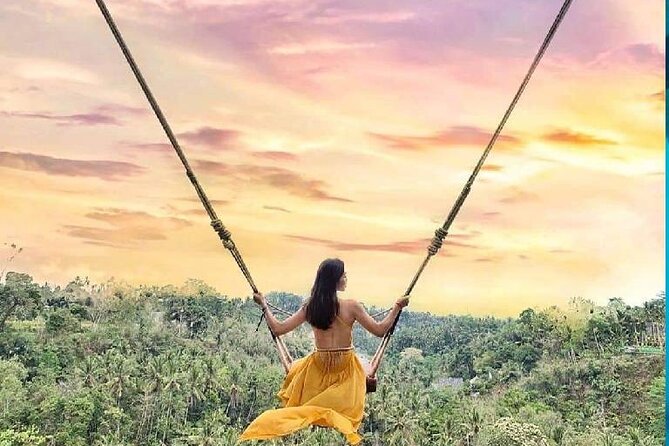 Ubud Day Tour : Waterfall, Temple and Local Night Market Tour - Clothing, footwear, and what to pack