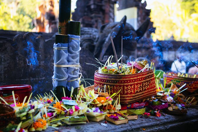 Ubud Experience | Full Day Private Tour in Ubud | FREE WIFI - Markets, Barong Dance, and the Final Choices