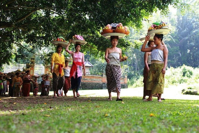 Ubud Highlights Tour ( Private All-Inclusive ) - Celuk, Batuan, and Mas: Ubud’s craft belt