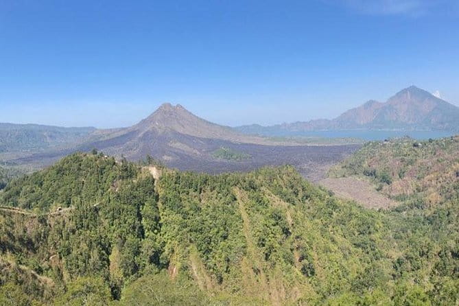Ubud: Holy Water Temple, Volcano View, Rice Terrace, MonkeyForest - Starting with Barong and Kris mythology