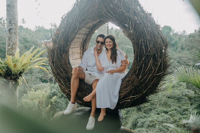 UBUD Instagram Spot Tour with Photographer - Stop one: Happy Swing Bali and the jungle photo session