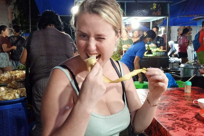 Ubud Night Traditional Market Food Tour - Pickup, timing, and group size