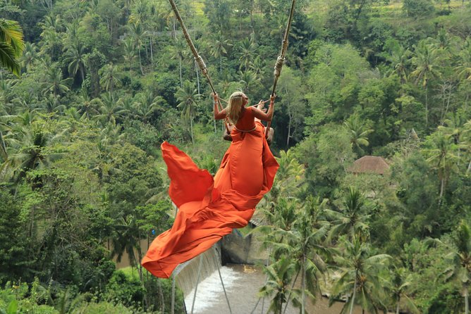 Ubud Private Tours with Jungle Swing Experience - all inclusive - Celuk and the Work of Silver Crafting