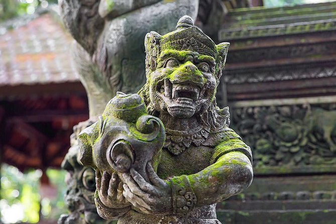 Ubud Sacred Monkey Forest & Art Village Tour - Ubud Art Market Opposite The Royal Palace