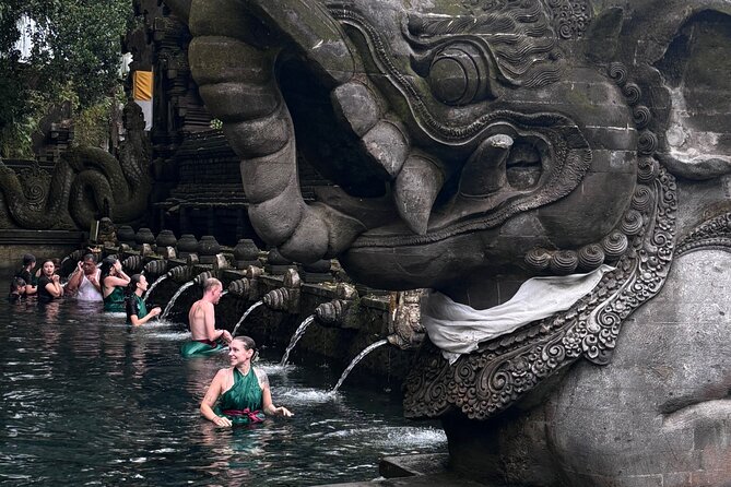 Ubud Top Tours to Discover Bali’s Cultural and Natural Wonders - Stop 1: Bali Traditional House Gung Aji