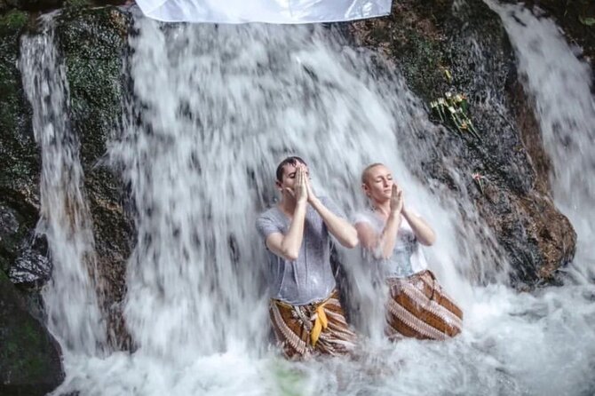 Ubud Tour - Balinese Healing By Shaman And Self Purification - Batuan Temple’s carved gates and village setting