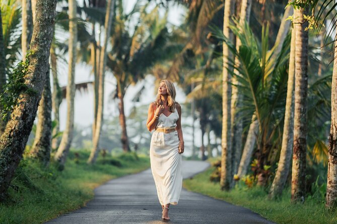 Ubud Tour with Monkey Forest Waterfalls Temples and More - Taking lunch at D Alas Warung