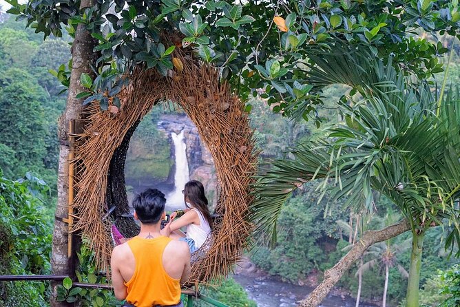 Ubud Trip, The Best of Ubud in a day - All Inclusive - Batubulan and the making of Balinese cloth