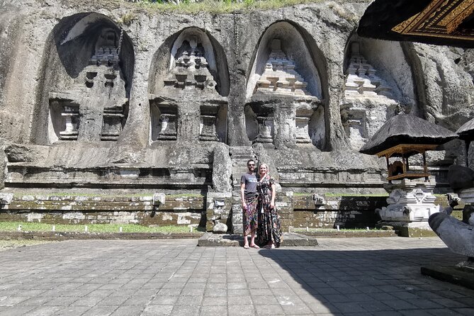 Ubud Village, Tegalalang Rice Terrace Swing, Tirta Empul Temple and Waterfafall - The driver can make or break a long day