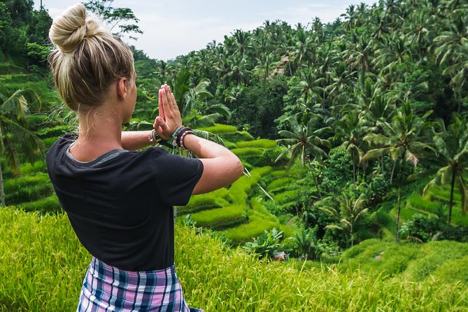 Ubud Volcano Lake and Natural Hot Spring Tour - Mount Batur lunch with a lake view