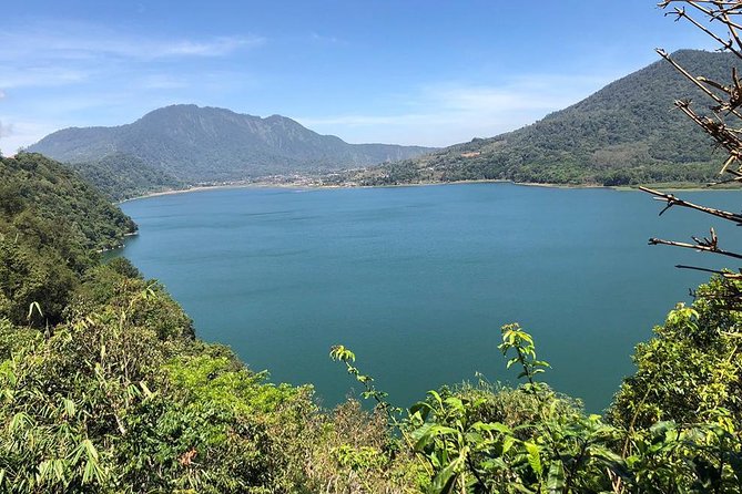 Ulun Danu Temple, Handara Gate, Wanagiri And Banyu Mala Waterfall - Who should book this day trip?