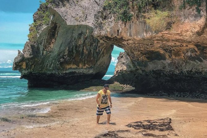 Uluwatu Instagram Tour: Unforgettable Beaches (Private & All-Inclusive) - Green Bowl Beach and the 300-step test