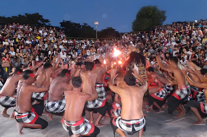 Uluwatu Sunset,Kecak Dance and Diner Seafood In Jimbaran - Reaching Uluwatu Temple around sunset